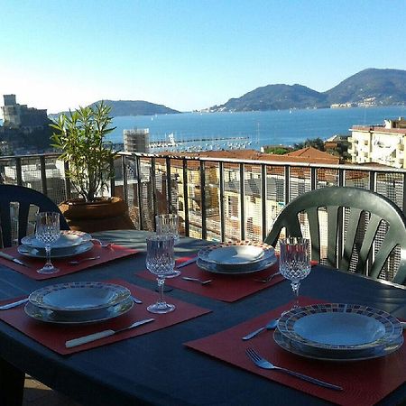 La Terrazza Sul Golfo Apartment Lerici Exterior photo